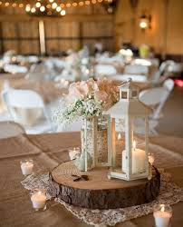 Decoración sencilla para una boda en jardín o en exteriores. Organizar Una Boda Civil En Casa Ideas Y Consejos Divertidos