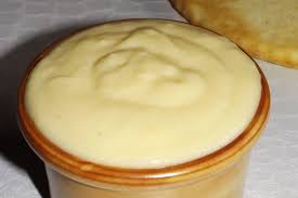 Creme Patissiere De Cyril Lignac Ca Ne Sent Pas Un Peu Le Brule La Recette Creme Patissiere Creme Patissiere Facile Tarte Creme Patissiere