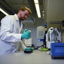 Mit viel herzblut und verantwortungsbewusstsein arbeiten wir bei curevac an einer medizinischen revolution. U S Offered Large Sum To German Company For Access To Coronavirus Vaccine Research German Officials Say The New York Times