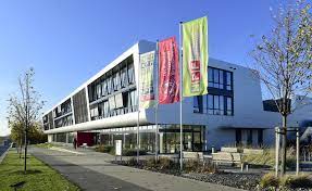 We specifically encourage applications by qualified female researchers; Home Startseite