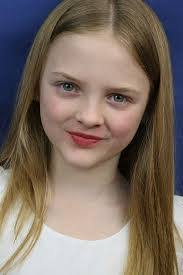 Anna Pabst's Instagram, Twitter & Facebook