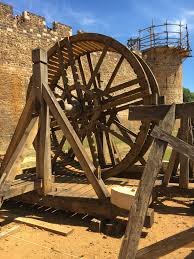 « nous proposerons plusieurs activités sur les lieux des manifestations. Engin De Levage Moyen Age Cage A Ecureuil Cage A Ecureuil Ecureuil Engin