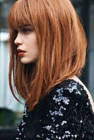 Coupe Carre 2020 Les Coupes Pour Avoir La Tete Au Carre En 2020 Carre Plongeant Long Frange Coupe Carre Frange Coiffure Carre Plongeant