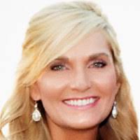 10+ "Kelli Lang" profiles