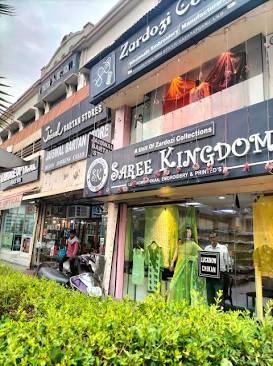 Traditional Garment Boutiques in Lucknow, AI generated