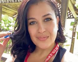 Vanessa Robison's Instagram, Twitter & Facebook