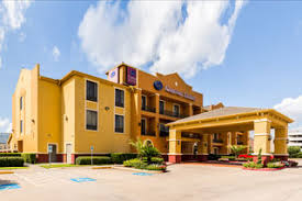 Ngoc pham from tre medspa & tre nail lounge donated 1500 cans/food items for the westchase thanksgiving food drive as our matched challenge for 1 can per household that participates this year! Comfort Suites Westchase Houston Energy Corridor Hotel