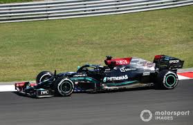 Sky sports f1's jenson button believes lewis hamilton and max verstappen are set for more feisty battles with the gloves off as their reignited rivalry continues at this weekend's hungarian gp. 0qc9wbibvaod1m