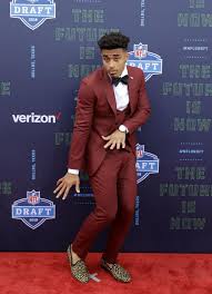 After Some High Altitude Scouting First Round Pick Jaire Alexander Takes Off In Green Bay Pro Football Madison Com Hover over the form graph to see event details.