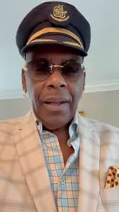 Muy pronto… la nueva producción de Michel el buenon, porque lo bueno se  toma su tiempo; atentos a toda mi gente… Shalah!