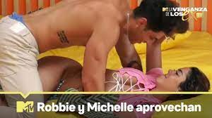 Robbie y Michelle aprovechan que Kelly no está | La Venganza de los Ex VIP  - YouTube