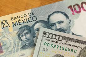 El dólar se frena en México mientras vuelve a tomar fuerza en Colombia