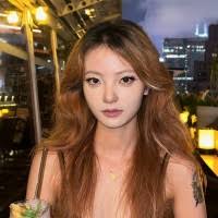 1000+ "Aurora" profiles