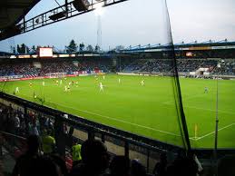 Deze pagina biedt informatie over het stadion, waarin de uitgekozen ploeg hun thuiswedstrijden spelen. Fortuna Sittard Stadion Fussballzz De