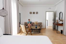 Instant incest a single review on TER along with her online