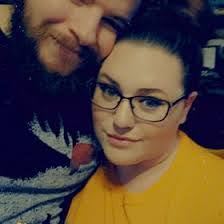 Nikki Ruggles's Instagram, Twitter & Facebook