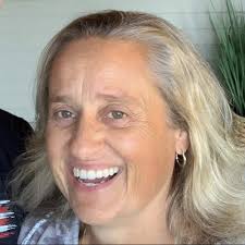 Discover Decker's: Premier Design and Construction Firm