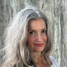 UWOLNIJ SWÓJ NATURALNY GŁOS