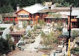 Pacific shelter is the main concept of the residence. The Bill Gates Estate Whoah Take A Virtual Tour Of This Bad Boy Http Www Youtube Com Watch V Oxn9uctqspk Ild