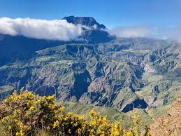 Tènement immobilier comprenant un bâtiment a usage d'habitation avec des travaux a. Guide To The Best Places To Visit In Reunion Island On A Self Drive Itinerary