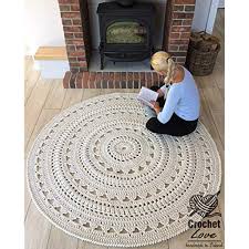 Handgefertigte Runder Hakelteppich Ecru Handmade Produkte Bekleidung Schuhe Accessoires Damen Bekleidu Gestrickter Teppich Gehakelter Teppich Strickteppich