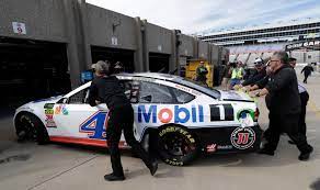 There is also a dodge stock car in forza motor sport 3 collector edition. Nascar Details Kevin Harvick S Spoiler Infraction Racing News