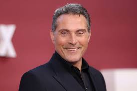 Gillian Anderson and Rufus Sewell recreate a royal media disaster in Prince  Andrew drama 'Scoop'