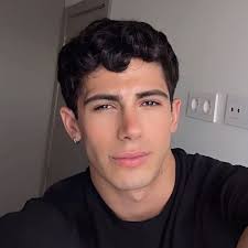 Entrevistas de Cynthia y Ariana en Wicked