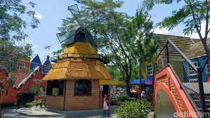 Ideal for families, groups & couples. De Voyage Liburan Di Bogor Rasa Eropa