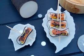 Bouchees De Radis Noir Au Saumon Et Au Sesame Radis Noir Recette Apero Facile Aperitif Gastronomique