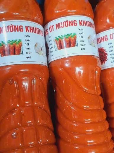🌶🌶 TƯƠNG ỚT MƯỜNG KHƯƠNG chuẩn xịn 😋😋 e về nhiều Sỉ ib 50k /chai 500ml 🌶Tương ớt cực cay, Cực thơm 👉KHông chất bảo quản 👉Không chất tạo mầu Các bác