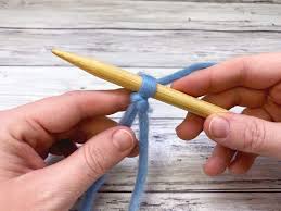 How to tie a slip knot. The Many Ways To Tie A Knitting Slip Knot Love Life Yarn
