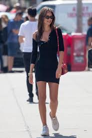 Emily Ratajkowski S 89 T Shirt Dress Is Bound To Sell Out Emily Ratajkowski S T Shirt Dress Black Dress Style Emily Ratajkowski Style Black Dresses Casual