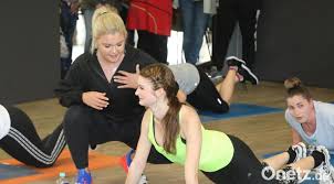 Ein neues foto aus dem fitnessstudio bei instagram zeigt, wie die sportlerin aus rosenheim aktuell aussieht. Sophia Thiel In Schwandorf Keine Angst Vor Muskeln Onetz