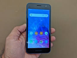 The galaxy j2 core comes with a soft home button on a vibrant display to give you a seamless experience. Samsung Galaxy J2 Core Review Ndtv Gadgets 360