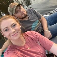 Elizabeth Thrower's Instagram, Twitter & Facebook