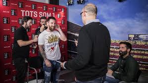Leo messi nunca ha sido muy amante de las entrevistas. L Entrevista A Messi En Deu Frases