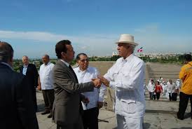 Allí 'don mario' conoció a miguel arroyave, que le presentó a vicente castaño, ya que los tres eran 'don mario' calculó que en la zona donde el bloque centauros delinquía, pastaban alrededor de un. Ito Bisono El Gobernador Del Faro Don Mario Bonetti Nos Da La Bienvenida A La Actividad Facebook
