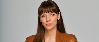 Österreichischer radiopreis als beste moderatorin; Orf Zahlen Besser Als Gedacht Neue Kulturzeit Moderatorin Dwdl De