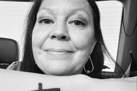 Michelle Anders's Instagram, Twitter & Facebook