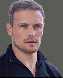 Whatever the style, he looks handsome💜