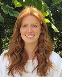 Leslie Beattie's Instagram, Twitter & Facebook