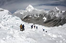 For some team members the planning starts years before the climb and this allows. Mount Everest Sieben Tote Binnen Einer Woche News Orf At