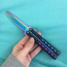 Andrew Shenton Adli Kullanicinin Writing Inspiration Panosundaki Pin Bicaklar Ve Kiliclar Kelebek Bicak Havali Seyler