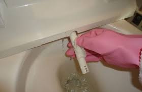 やっと分かった トイレの黒ずみ が落とせない理由 洗浄ノズル部分を掃除 トイレ ノズル 掃除 トイレそうじ お掃除の裏技