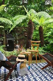 Pin By Ana On Ah Jardins Lindos De Viver Small Tropical Gardens Apartment Garden Tropical Garden Design