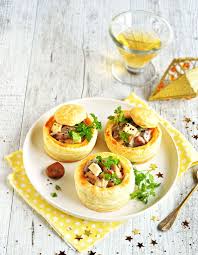 Vols Au Vent Au Tofu Fume Pour 6 Personnes Recettes Elle Recette Tofu Fume Tofu Vol Au Vent
