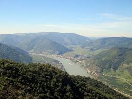 Die hirschwand (635 m) bei rossatz gehört zu den wenigen erhebungen der wachau, die für wanderer wie für klettersteigfans zum begriff geworden sind. Welterbesteig Wachau Kupfertal Seekopf Rossatz Alpenverein