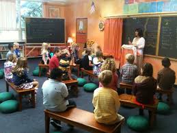 Das Bewegliche Klassenzimmer Pesquisa Google Klassenzimmer Erste Klasse Ideen Fur Das Klassenzimmer