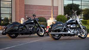 The harley davidson road king is one of the most popular traditional touring bikes in the malaysian market. 2018 Road King Vs 2018 Heritage Classic Show Down How They Match Up Youtube